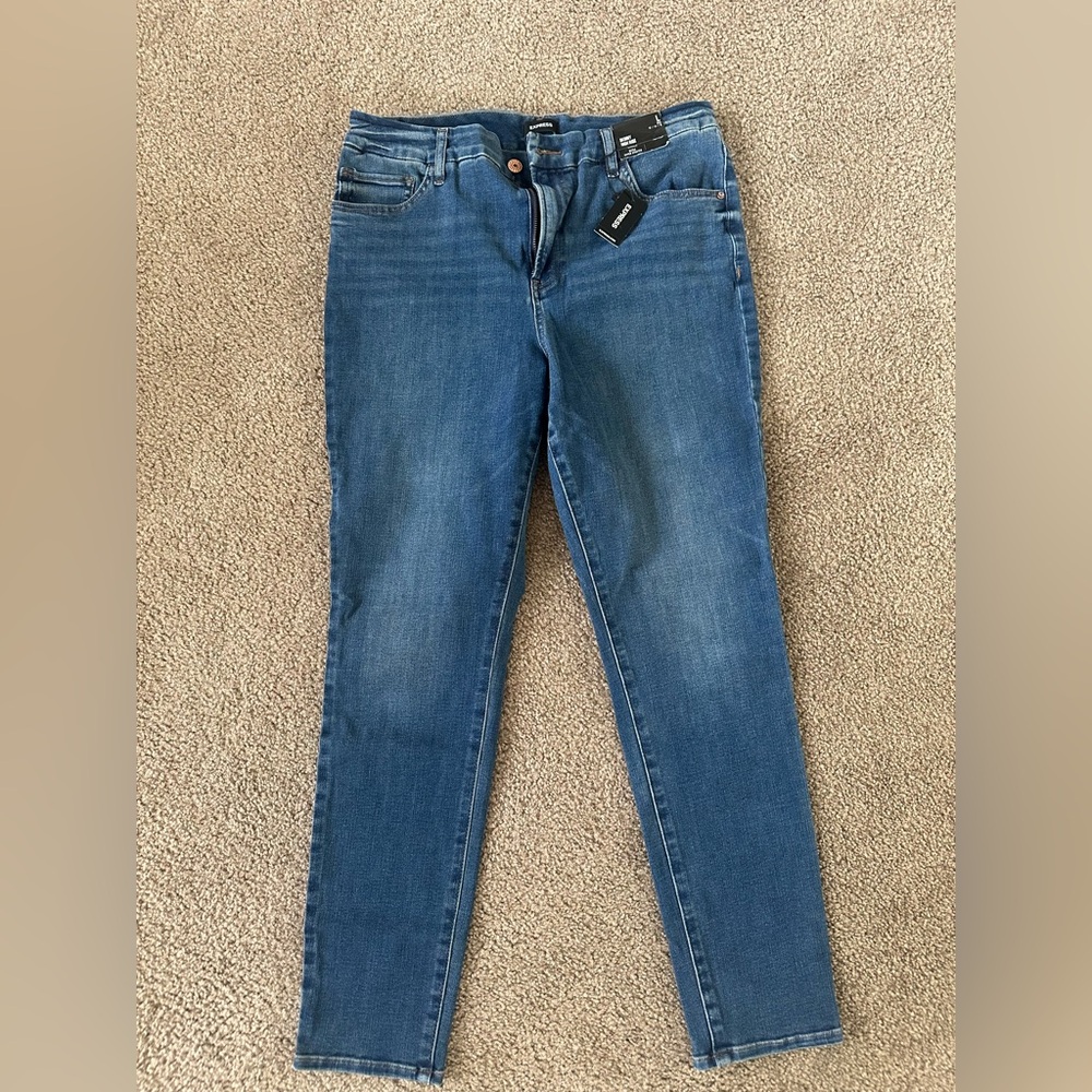 Express Jeans. L 12/14/16